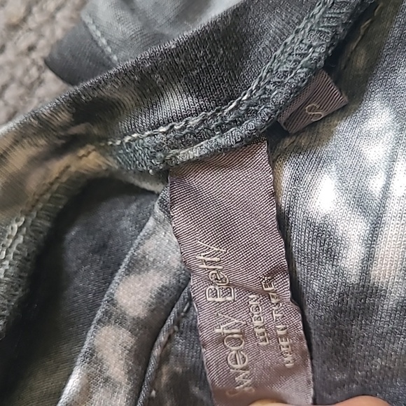 NWOT, Sweaty Betty, Take It Easy Dress, Black Tie Dye, Sz S - Picture 8 of 8